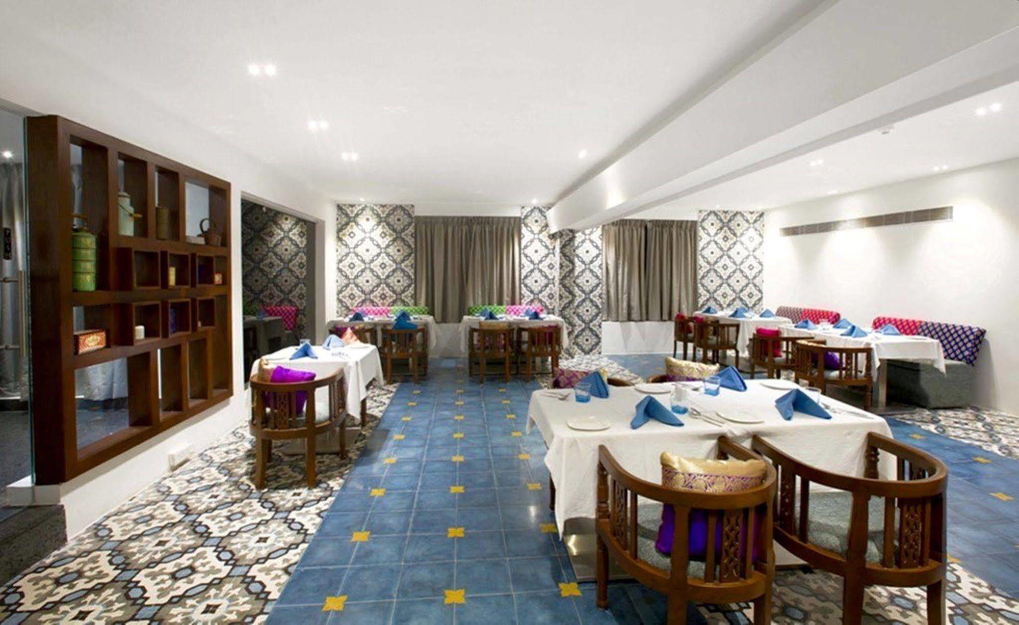 Regenta Central Deccan Chennai, Royapettah Extérieur photo