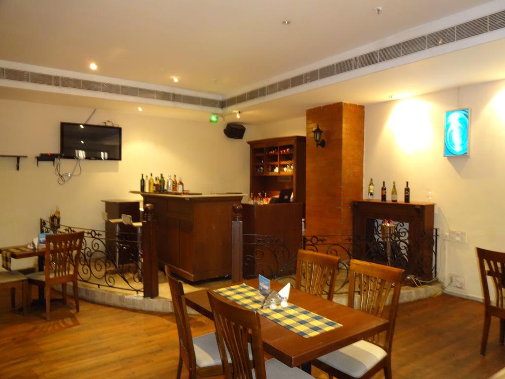 Regenta Central Deccan Chennai, Royapettah Extérieur photo